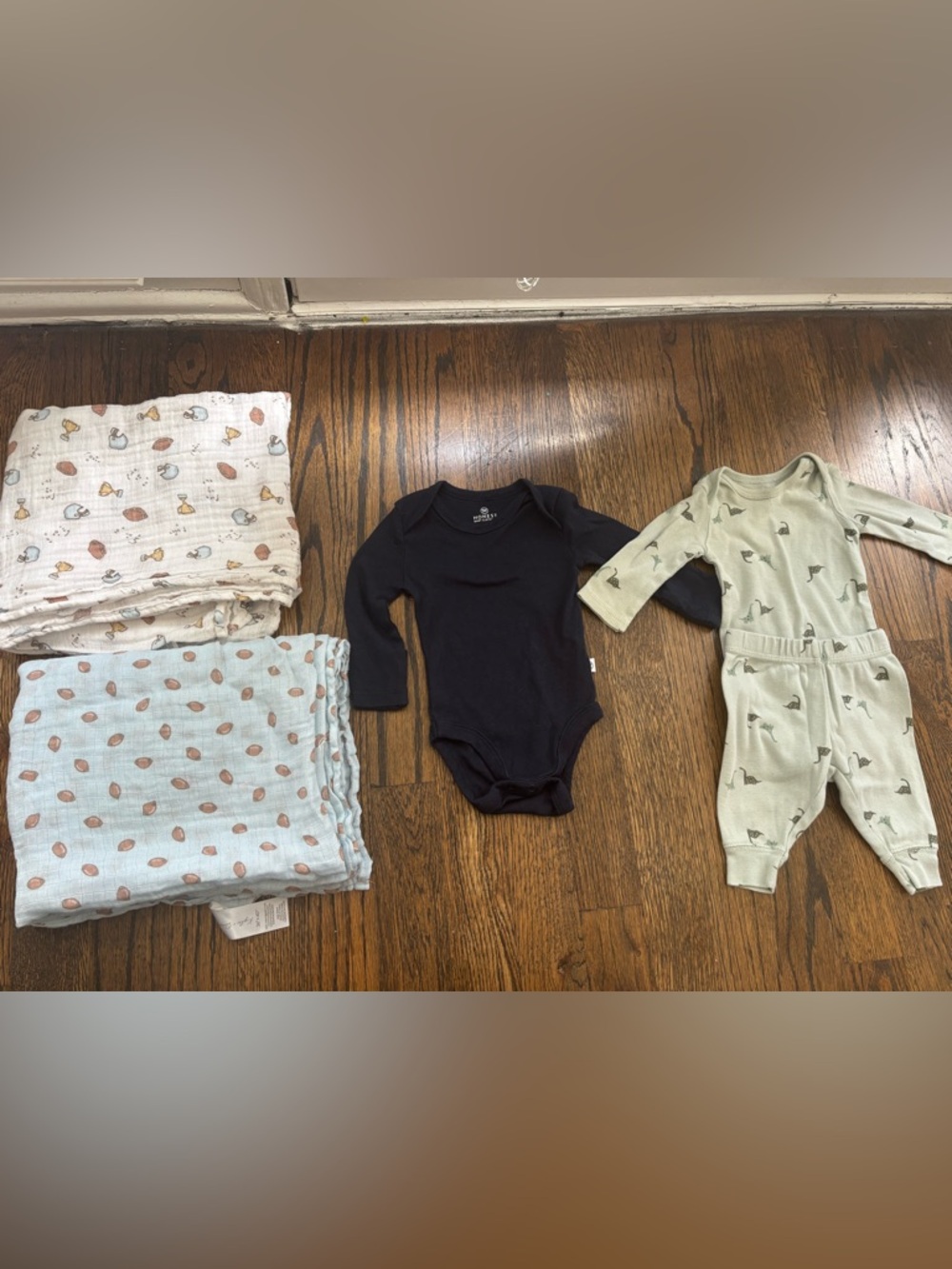 Newborn & Swaddles Bundle Carter’s